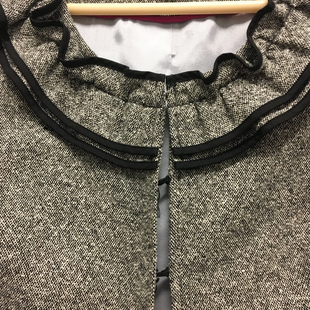 Loft Cropped Blazer - Picture 2 of 5